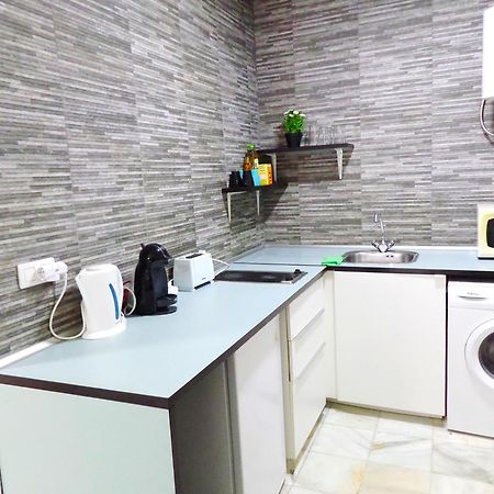 Apartamentos Centro Picasso Малага Экстерьер фото